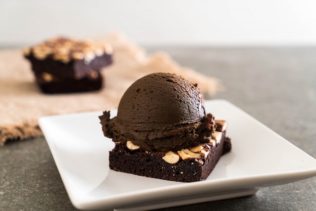 chocolate brownies with chocolate ice cream