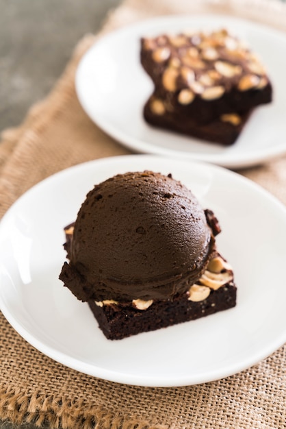 chocolate brownies with chocolate ice cream