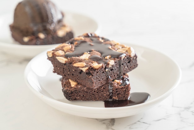 chocolate brownies with chocolate sauce