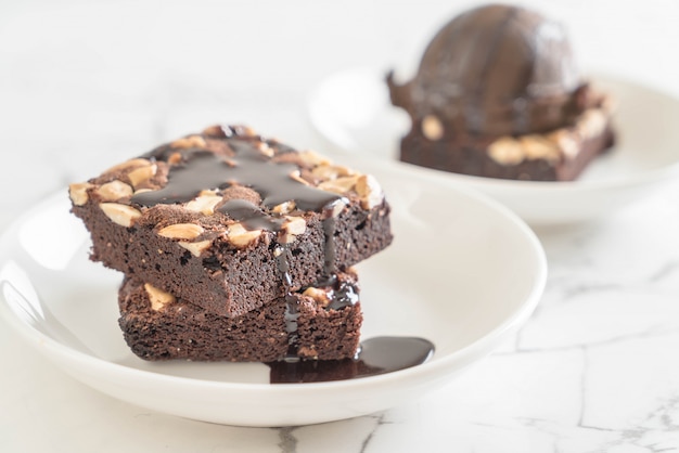 chocolate brownies with chocolate sauce