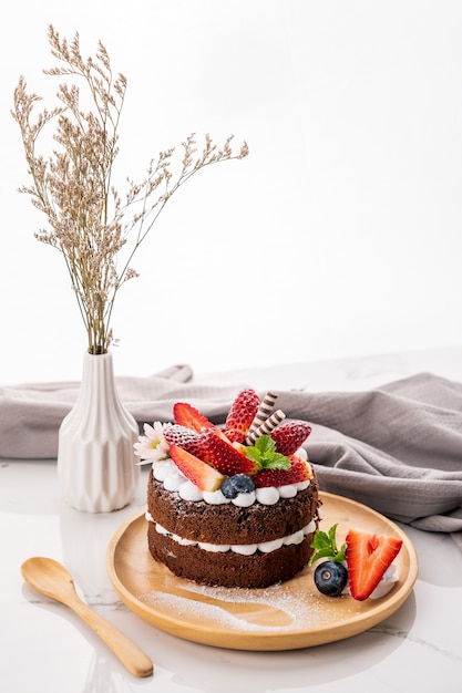 chocolate cake with strawberries