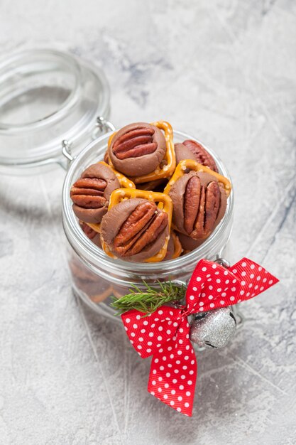 Chocolate Caramel Pecan Pretzel Bites