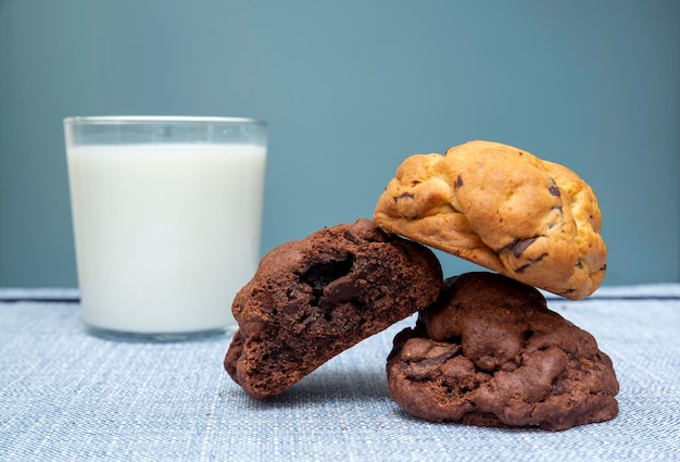 Chocolate cookies