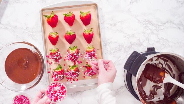 Photo chocolate dipped strawberries