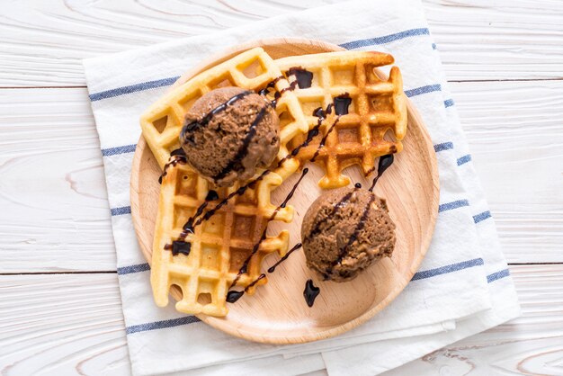 chocolate ice-cream with waffle