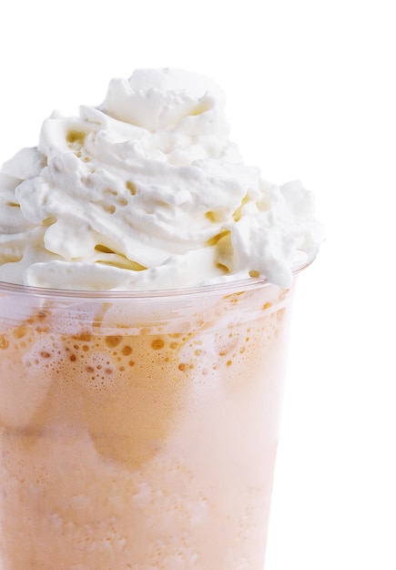 チョコレートミルクシェイクとホイップクリーム
