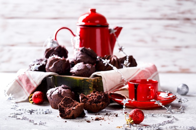 写真 クリスマスのチョコレートマフィン
