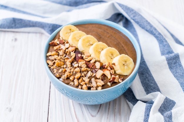 chocolate smoothies bowl