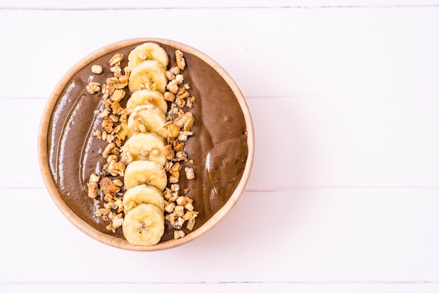 chocolate smoothies bowl