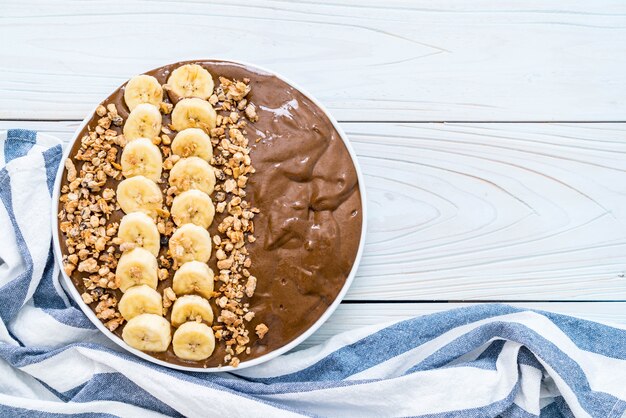 chocolate smoothies bowl