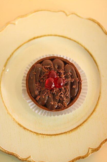 chocolate strawberry cupcakes