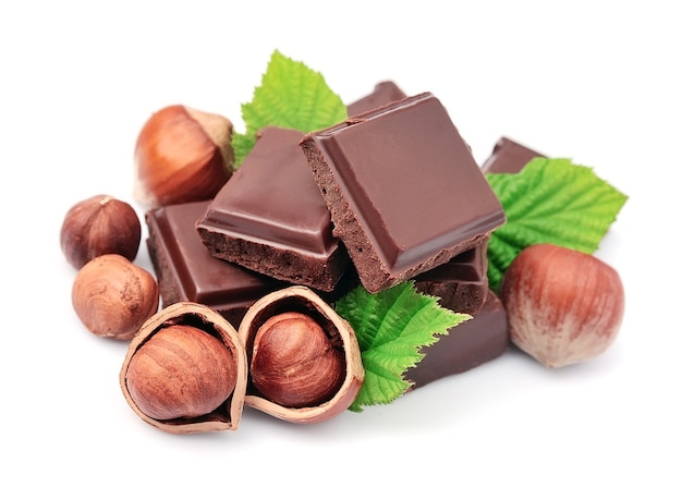 Cioccolato con nocciole da vicino