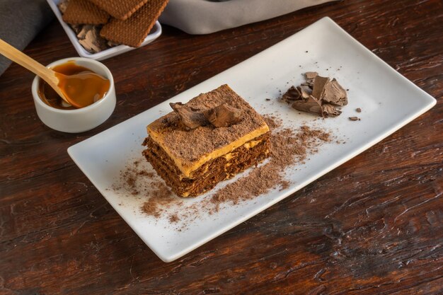 Photo chocotorta dessert from argentina made with dulce de leche mixed with cream and chocolate cookies