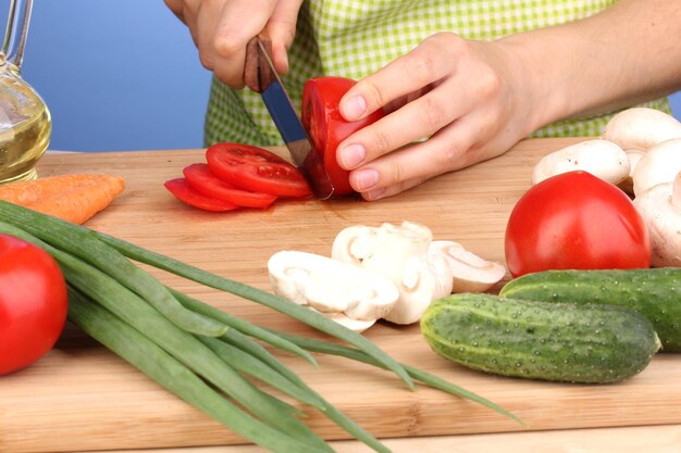 Chopping food ingredients