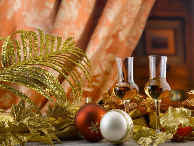 At Christmas the best thing is a toast at home in the family in a warm and decorated environment