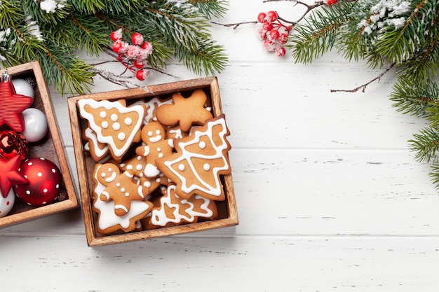 Christmas card with gingerbread cookies