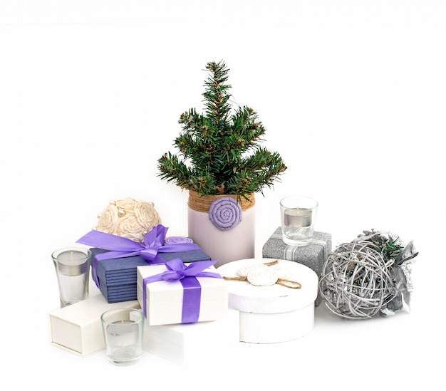 Photo christmas composition christmas tree boxes with gifts