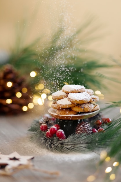 写真 プレートのクリスマスクッキー