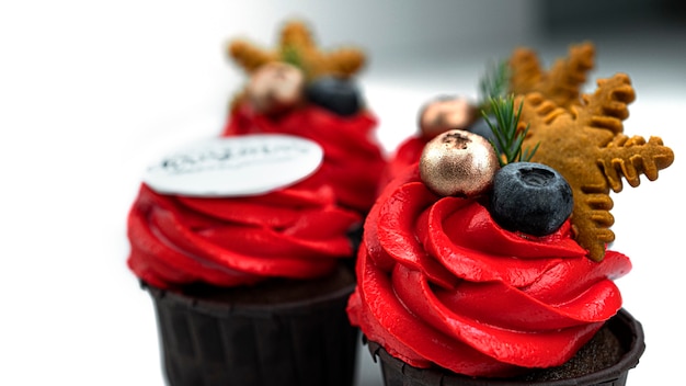 Photo christmas cupcake with red buttercream