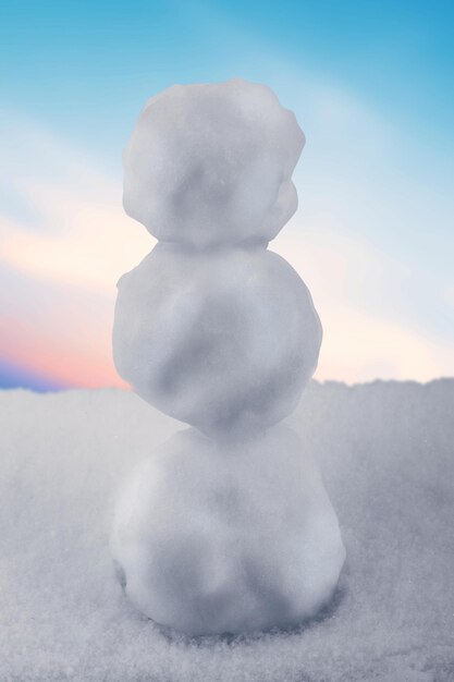 雪だるまとクリスマスの飾り