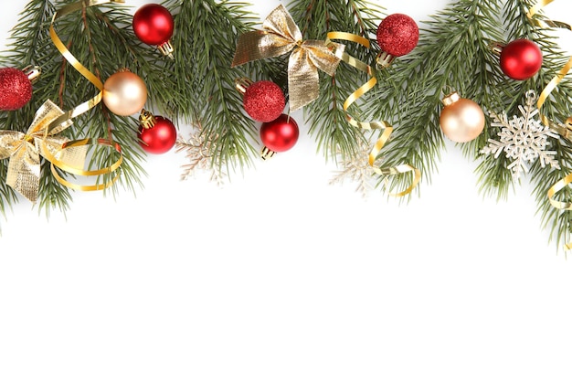 Photo christmas decorations isolated on white background closeup