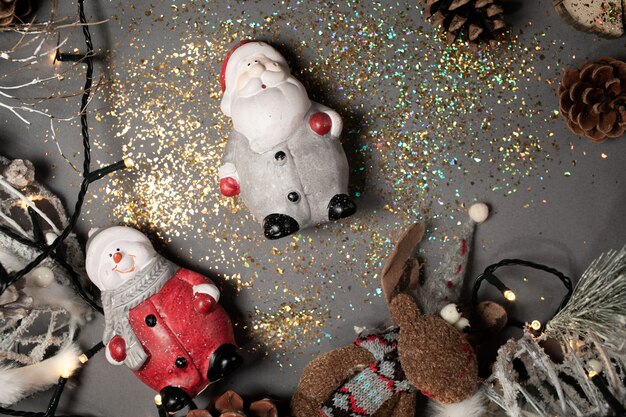 산타 클로스와 눈사람의 크리스마스 장식