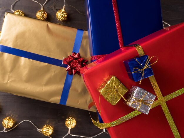 Photo christmas decorations on table