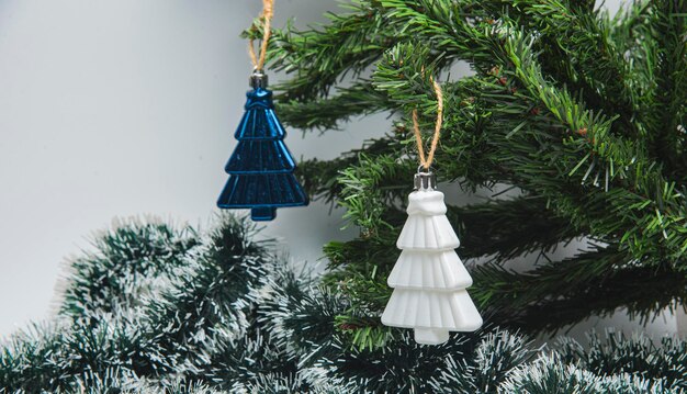 Рождественские украшения и игрушки Новогодняя атмосфера Концепция окна в рождественском доме