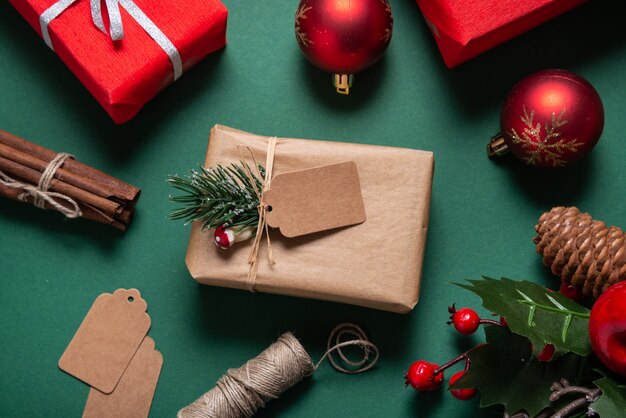 크리스마스 선물 상자, 포장, 갈색 태그 레이블, 인사말 카드