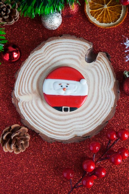 Photo christmas homemade gingerbread cookies with festival decoration