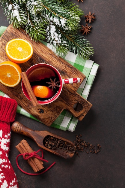 Christmas mulled wine and ingredients