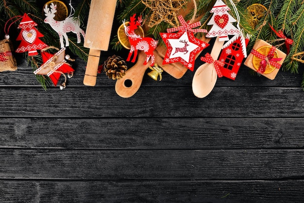 Foto natale e capodanno prepararsi per cucinare spazio libero per il testo vista dall'alto