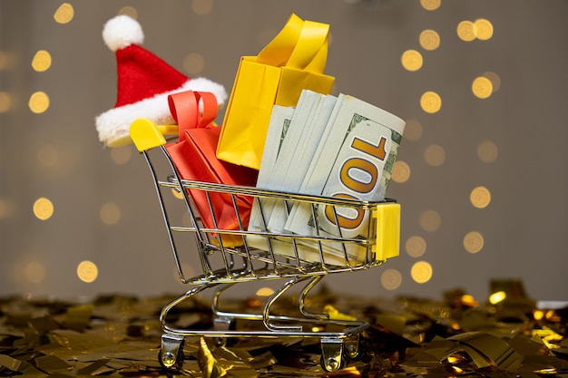 クリスマスと新年のショッピング カート バッグとドル