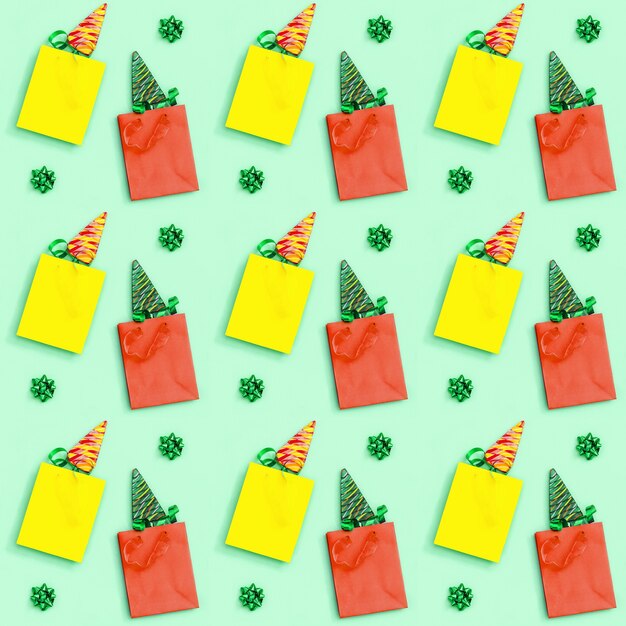 Photo christmas and new year seamless pattern with lollipops shaped like christmas tree