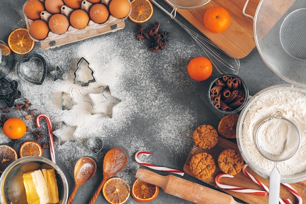 Foto cottura di pasticceria natalizia. natale che cucina concetto festivo