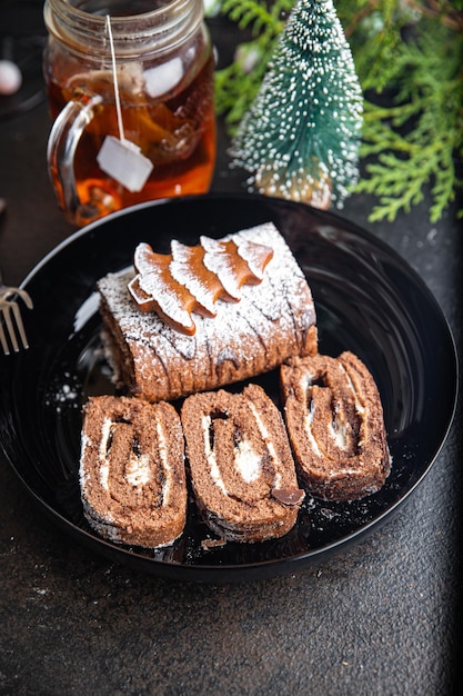 クリスマスロールケーキチョコレートお正月お食事甘いデザートコピースペース食品背景素朴な