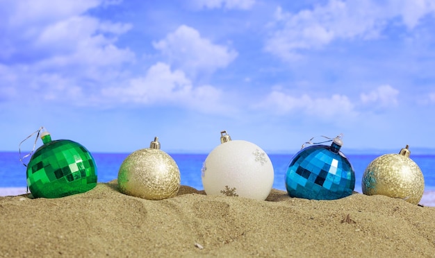 Photo christmas on a sandy beach