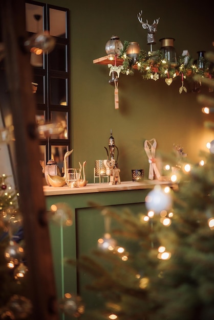 Photo christmas season decorations with bokeh lights christmas concept