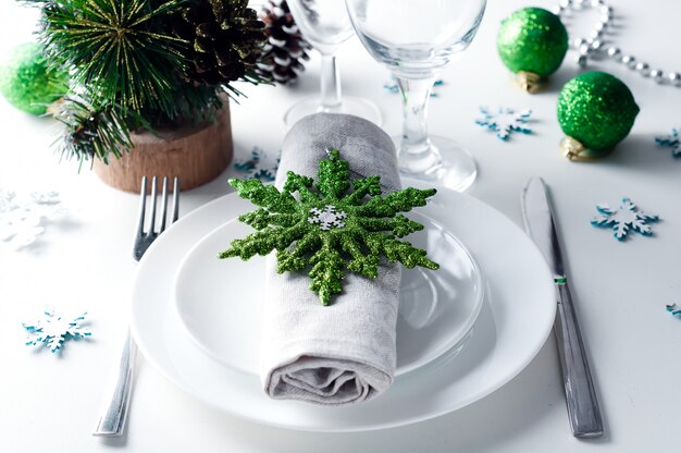 Christmas table setting in green