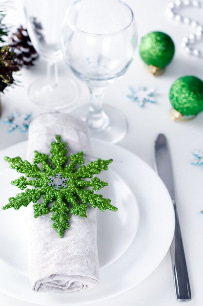 Christmas table setting in green