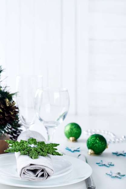 Christmas table setting in green