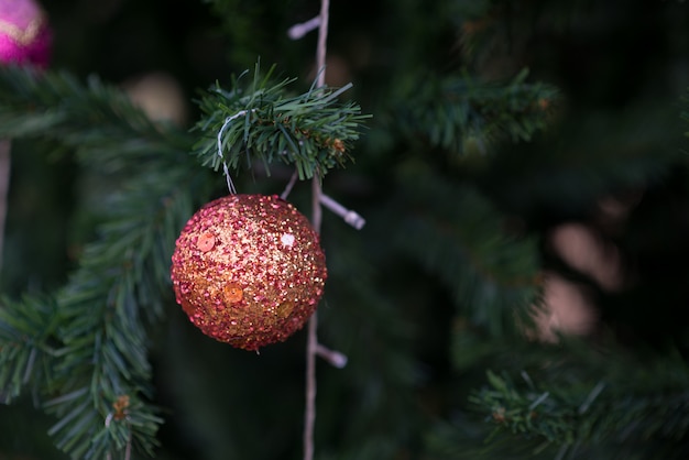 Decorazione dell'albero di natale