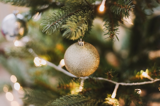 Decorazioni per l'albero di natale buon natale e capodanno vacanza sfondo