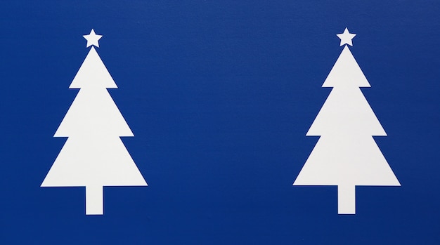 Фото Рождественская елка на синем фоне.