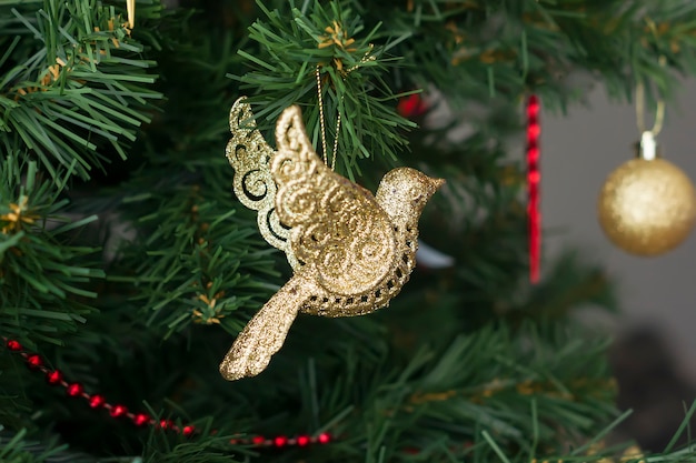 クリスマスツリーのおもちゃ、金色の鳥