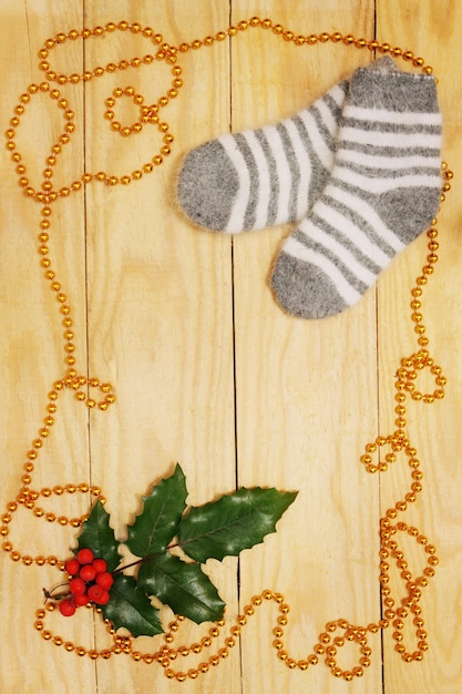 Рождественские теплые носки с бусинами