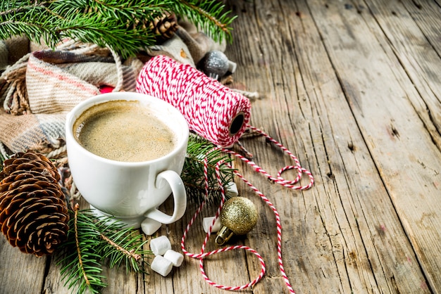 Tazza di caffè invernale di natale