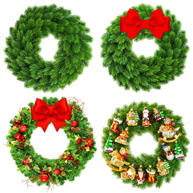 Photo christmas wreath undecorated and decorated with ornaments, red ribbon bow and vintage toys isolated on white background