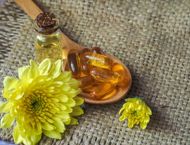 Chrysanthemum essential oil capsules and cold press oil