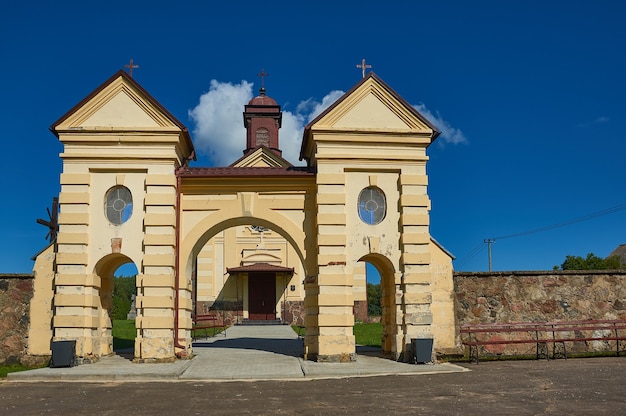 聖母被昇天教会、ベラルーシ、ミャデリスキー地区、コンスタンティノヴォ